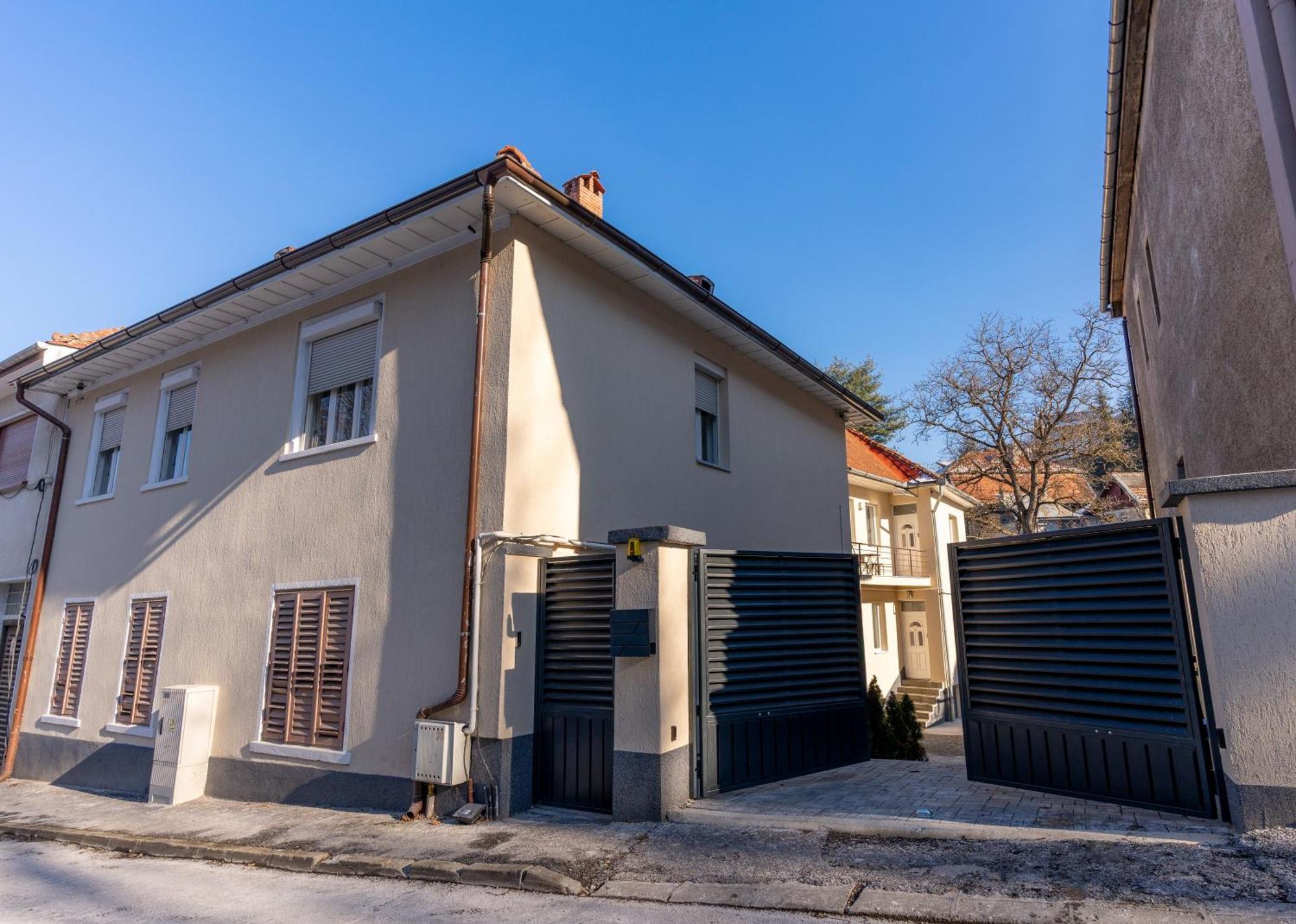 Crisan Residence - Vila Crisan Braşov Esterno foto