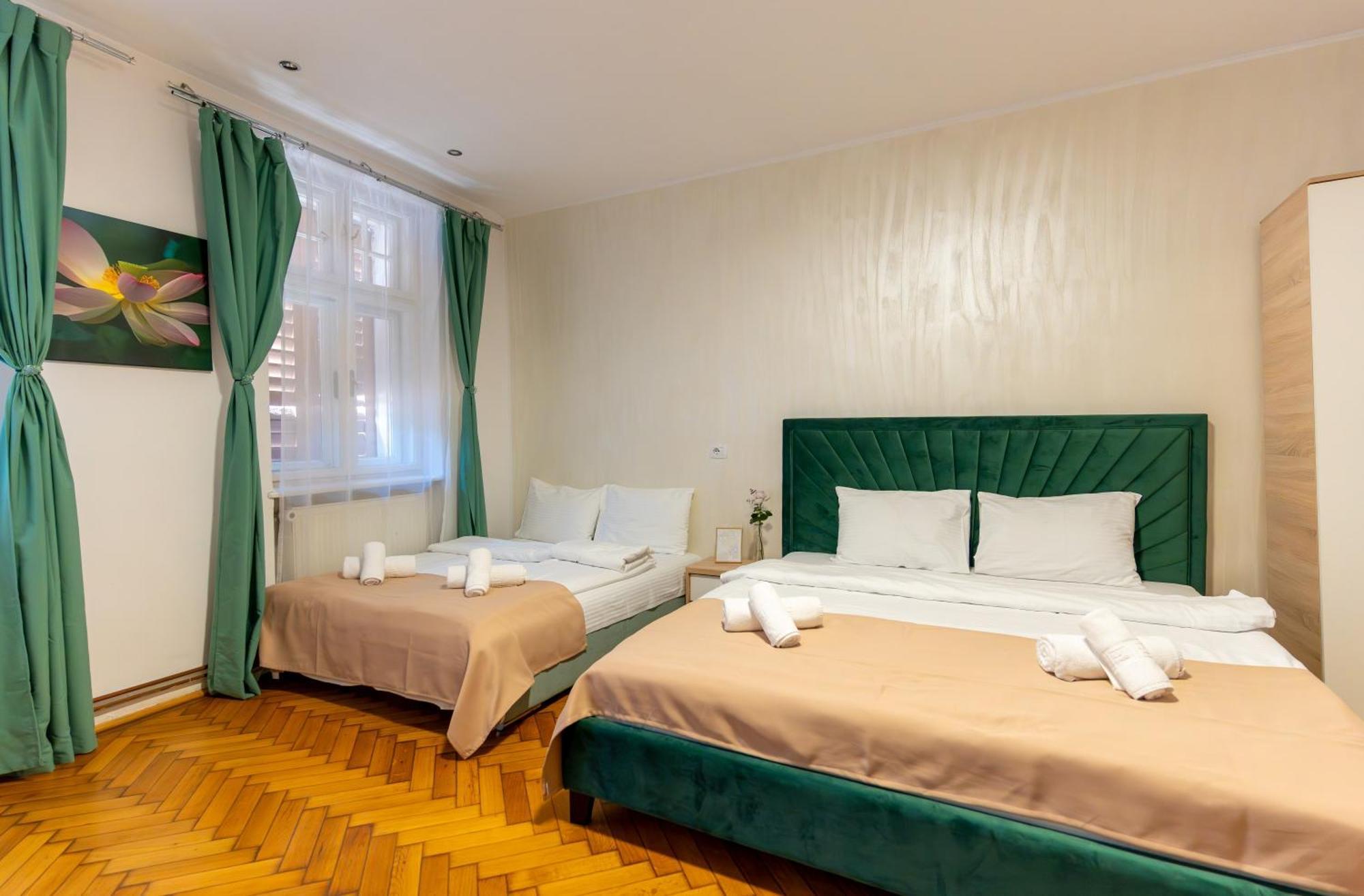 Crisan Residence - Vila Crisan Braşov Esterno foto