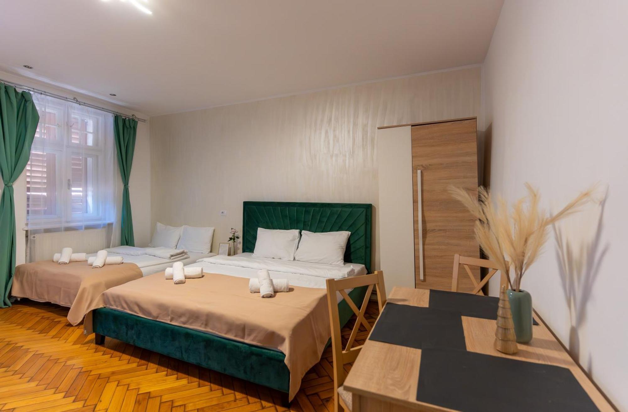 Crisan Residence - Vila Crisan Braşov Esterno foto