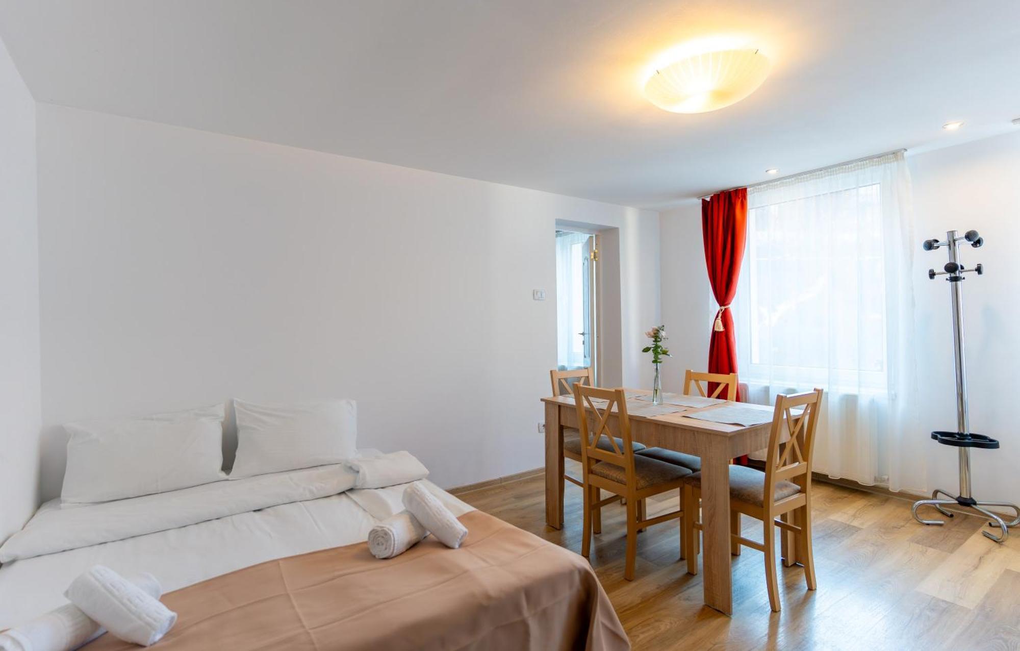Crisan Residence - Vila Crisan Braşov Esterno foto